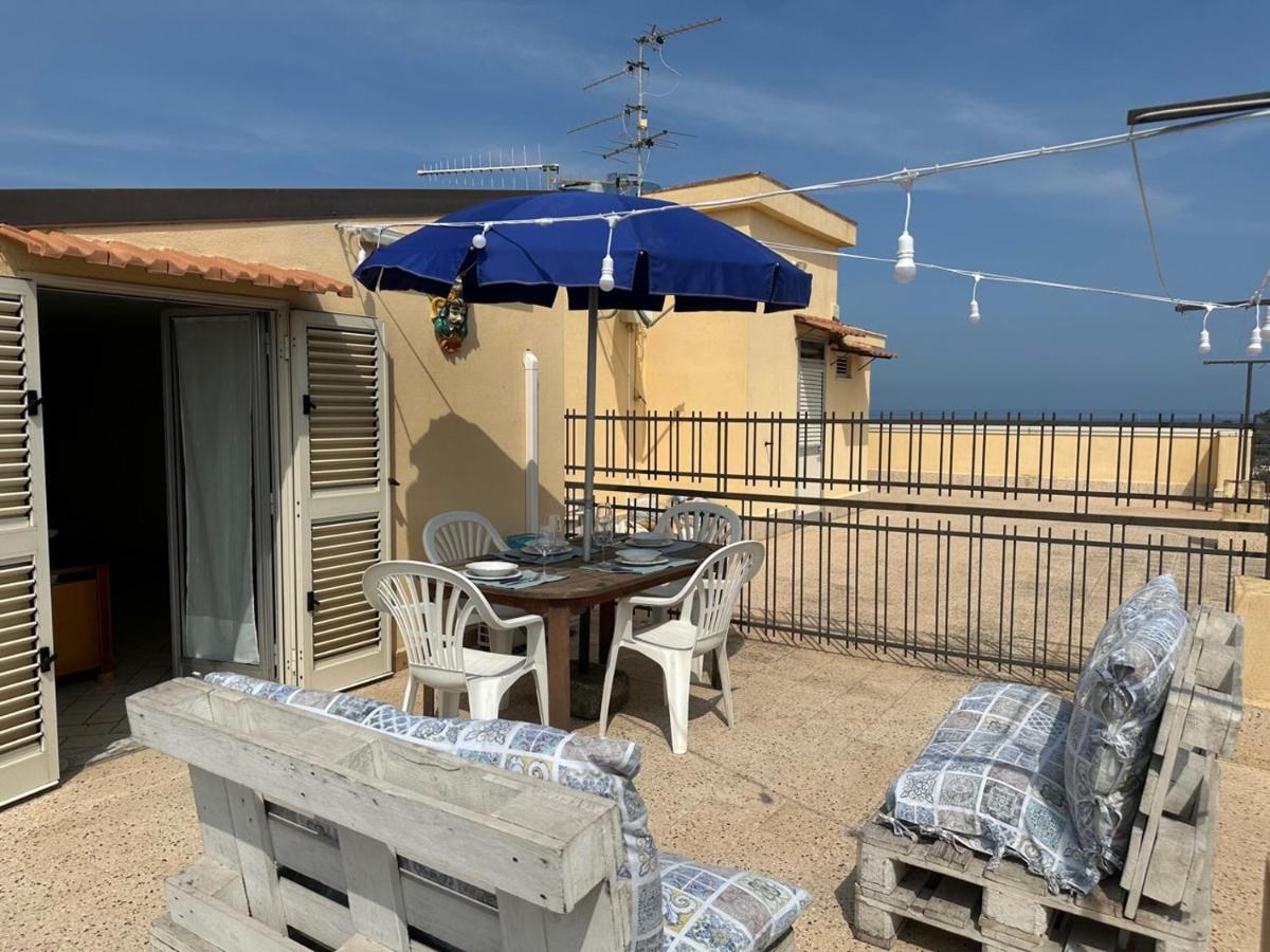 Attico Di Giggia Lejlighed Giardini Naxos Eksteriør billede